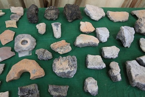 More artefacts unearthed at Luy Lau ancient citadel - ảnh 1